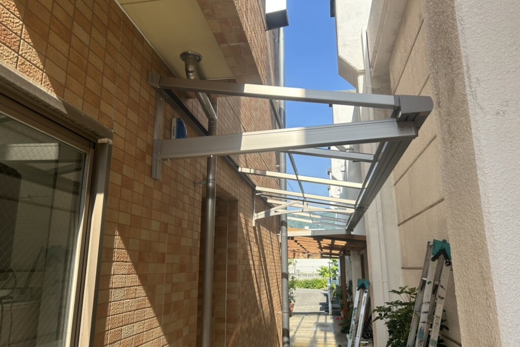 八尾市LIXILルーフタイプテラス工事